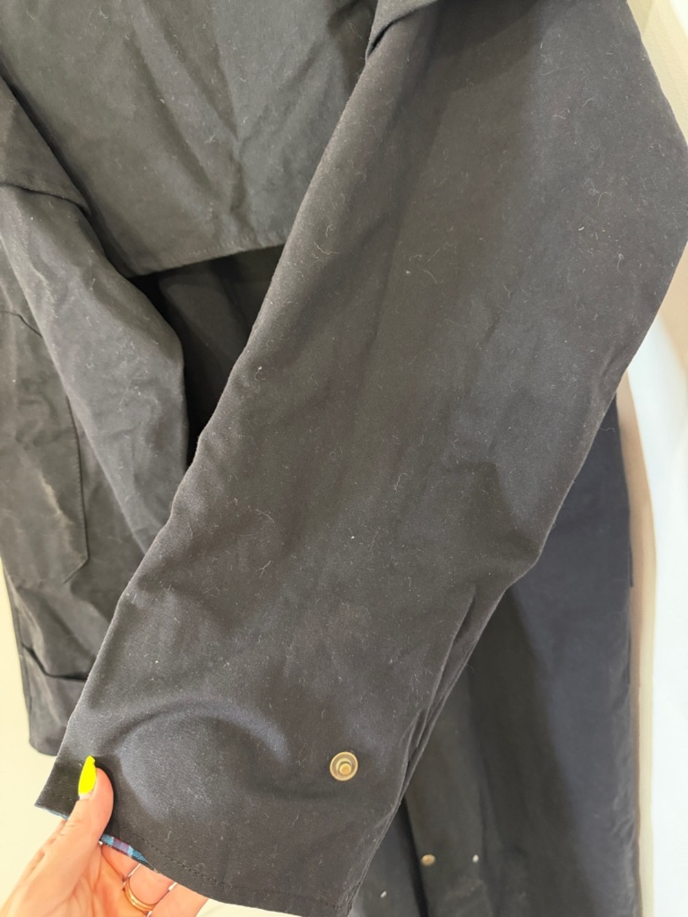 Men’s Black Trench Coat with Red Plaid Lining Medium NWT - Picture 8 of 10